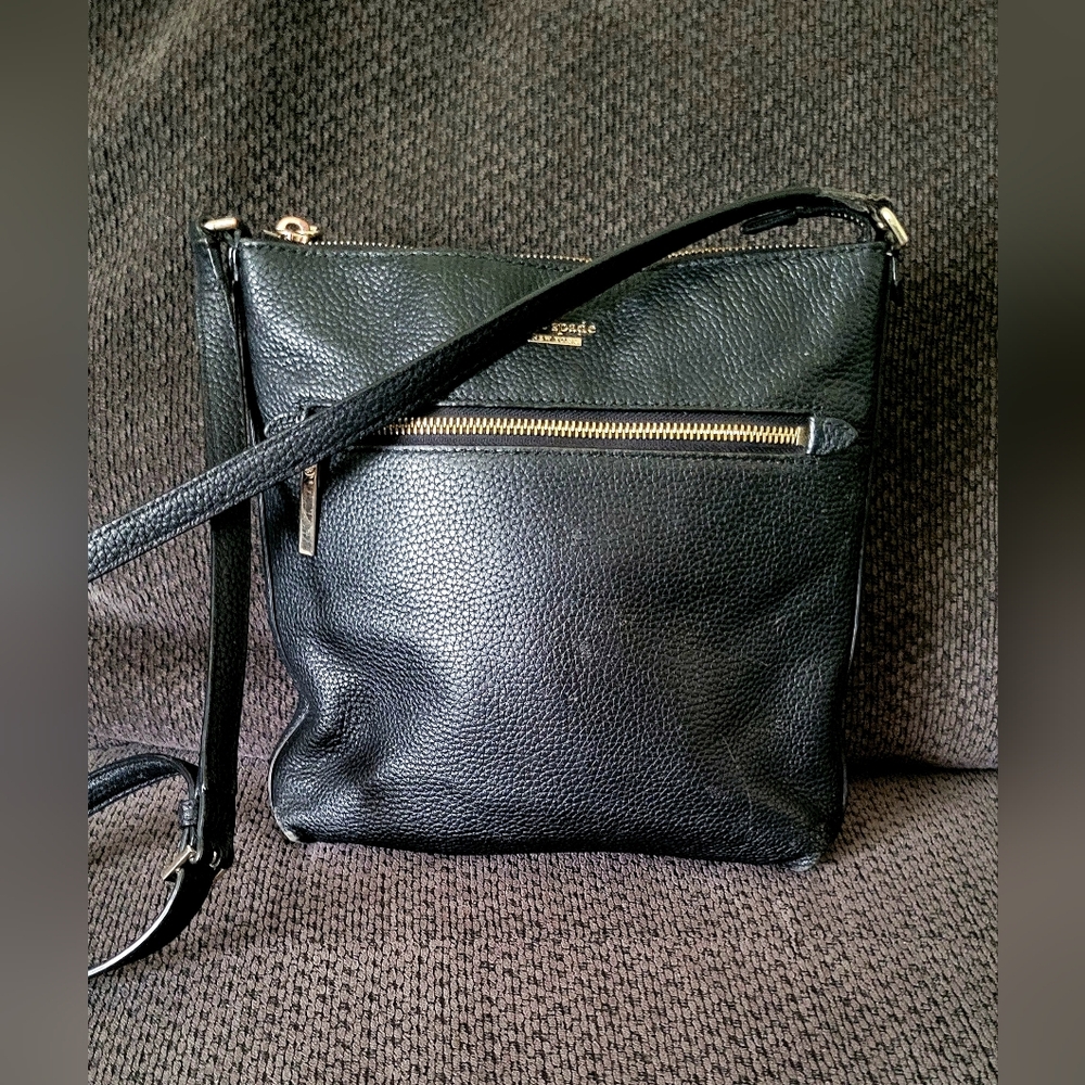 Kate Spade Black Pebbled Leather Crossbody Bag Purse with front Zip Pocket